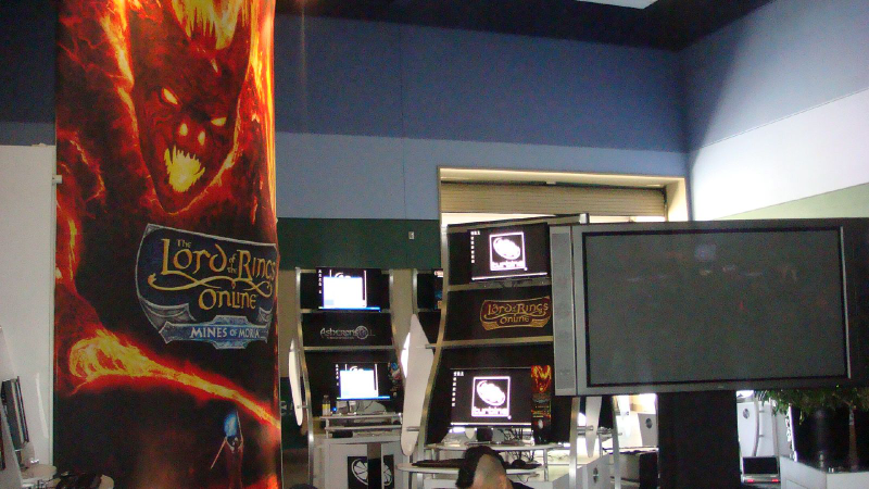 Illustration for article titled Breaking: An Early Look at the PAX Exhibit Floor